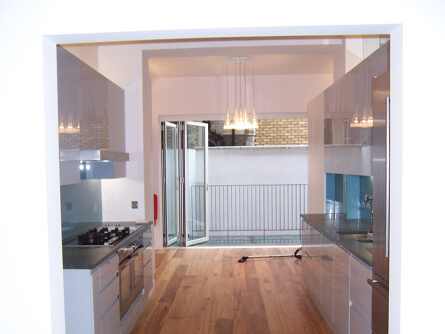 SS-Contractors work Image